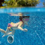 freepik/child swimming