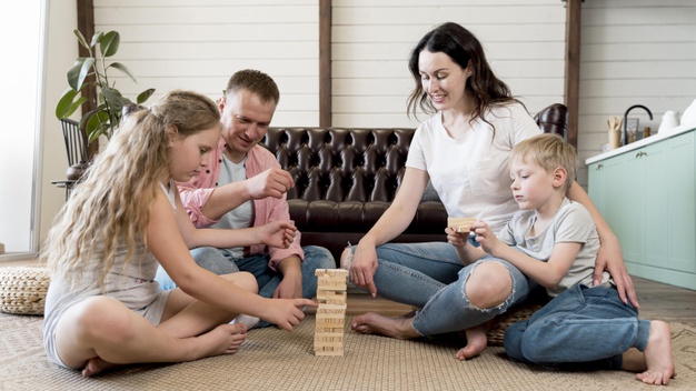https://www.freepik.com/free-photo/family-floor-playing-game_9093615.htm#page=1&query=family%20games&position=9