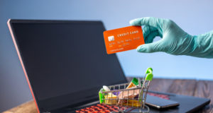 https://www.freepik.com/premium-photo/hand-sterile-glove-holds-shopping-cart-with-credit-card-internet-purchasing-during-coronavirus-pandemic_7915944.htm#page=1&query=covid%20credit%20card&position=43