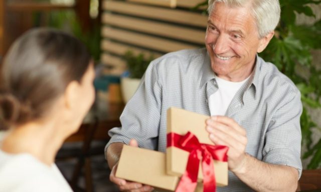 3 Ways to Make Your Grandparent’s Birthday Special