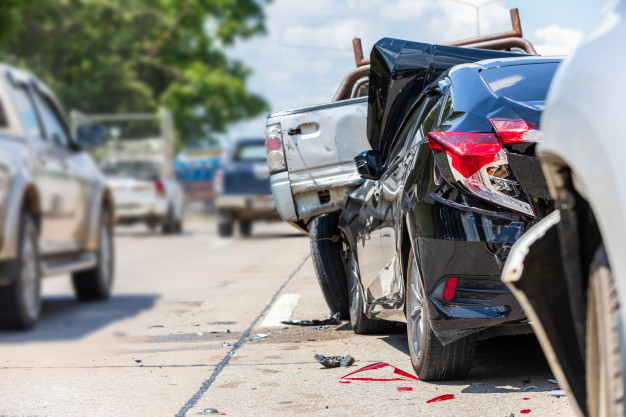 https://www.freepik.com/premium-photo/accident-involving-many-cars-road_6827680.htm#page=3&query=car+accident&position=17