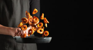 https://www.freepik.com/premium-photo/professional-chef-prepares-shrimps-langoustines_5764091.htm