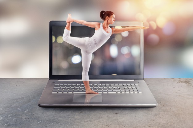 https://www.freepik.com/premium-photo/personal-trainer-does-gym-lesson-yoga-through-internet-laptop_11071418.htm#page=3&query=online+trainer&position=17