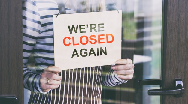 https://www.freepik.com/premium-photo/wooden-sign-with-text-sorry-we-re-closed-again-hanging-door-cafe_10791674.htm#page=3&query=covid+closed&position=2