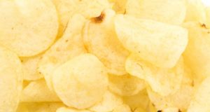 https://www.freepik.com/free-photo/snack-spicy-golden-salted-tasty_1104255.htm#page=1&query=potato%20chips&position=47