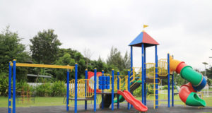 https://www.freepik.com/premium-photo/children-s-playground-park_5050091.htm#page=1&query=playground&position=26