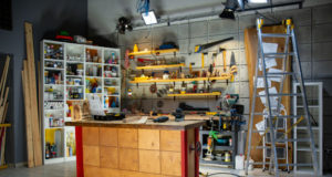 https://www.freepik.com/premium-photo/carpentry-workshop-equipped-with-necessary-tools_6214470.htm#page=4&query=garage&position=15