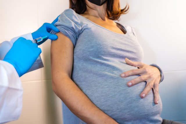 https://www.freepik.com/premium-photo/young-pregnant-woman-receiving-coronavirus-vaccine-antibodies-immunize-population_11921499.htm#page=1&query=pregnant%20covid&position=24