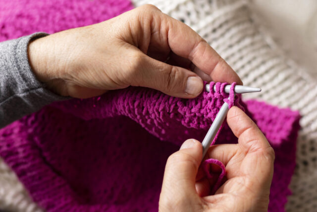 https://www.freepik.com/premium-photo/knitting-process-close-up_9755066.htm#page=2&query=knitting&position=27