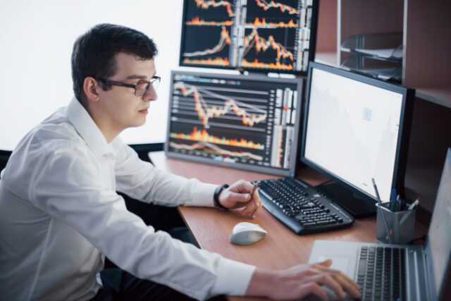 https://www.freepik.com/premium-photo/stockbroker-shirt-is-working-monitoring-room-with-display-screens-stock-exchange-trading-forex-finance-graphic-concept-businessmen-trading-stocks-online_11341322.htm?query=stocks