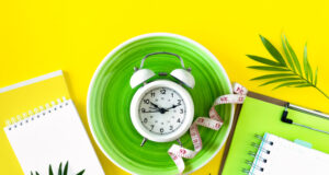https://www.freepik.com/free-photo/composition-with-plate-alarm-clock-measuring-tape-colored-background-diet-concept-weight-loss-plan-copy-space_13943589.htm?query=fasting