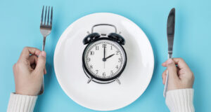 https://www.freepik.com/premium-photo/hands-holding-knife-fork-alarm-clock-white-plate_13641779.htm#query=intermittent%20fasting&position=43&from_view=search
