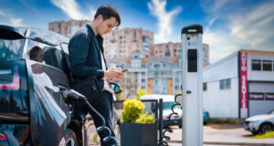 https://www.freepik.com/free-photo/man-charging-his-electric-car-charge-station-using-smartphone_14996804.htm?query=electric%20vehicle