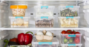 https://www.freepik.com/free-photo/open-fridge-with-plastic-food-containers-vegetables_7389459.htm?query=refrigerator%20leftovers