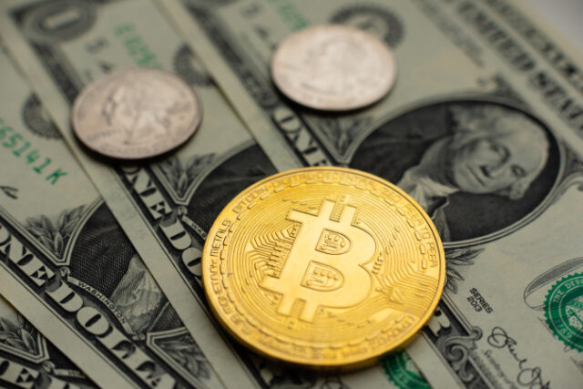 https://www.vecteezy.com/photo/4406371-bitcoin-currency-digital-finance-economy