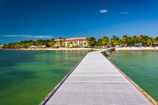 https://www.vecteezy.com/photo/1357762-pier-in-the-gulf-of-mexico-in-key-west-florida