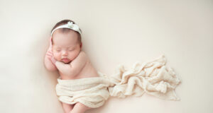 https://www.vecteezy.com/photo/6356137-newborn-baby-sleeping