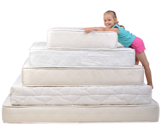 https://www.freepik.com/premium-photo/girl-holds-mattress-smiles_5095930.htm#query=many%20mattresses&position=35&from_view=search