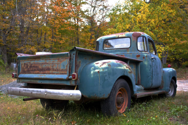 https://www.vecteezy.com/photo/734021-antique-farm-truck
