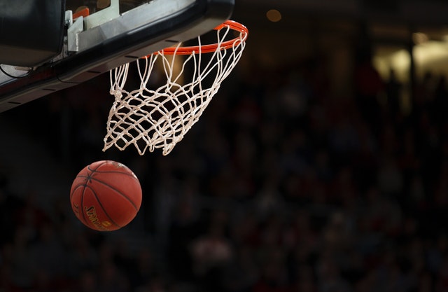 https://www.pexels.com/photo/basketball-hoop-in-basketball-court-1752757/