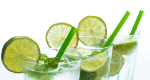 https://www.vecteezy.com/photo/7282450-fresh-drink-with-lime-and-mint