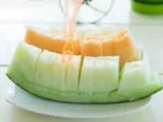 https://www.vecteezy.com/photo/7428377-juicy-slice-cantaloupe-melon