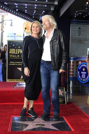 https://www.vecteezy.com/photo/7475992-los-angeles-ca-oct-16-2018-sir-richard-branson-and-wife-at-the-sir-richard-branson-star-ceremony