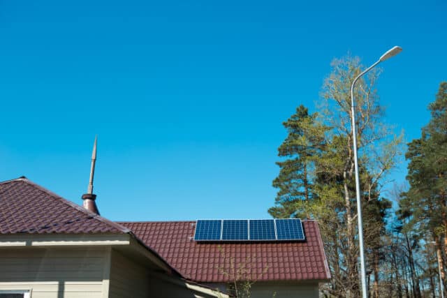 https://www.vecteezy.com/photo/7354371-solar-panels-on-the-roof-of-a-private-one-story-house-in-the-countryside-eco-friendly-use-of-solar-energy-an-alternative-source-caring-for-nature-resource-conservation