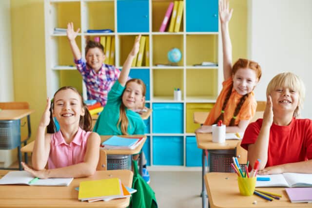 https://www.freepik.com/free-photo/funny-children-classroom_852683.htm#query=grade%20school&position=12&from_view=search