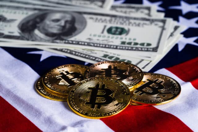 https://www.vecteezy.com/photo/7071269-bitcoin-coins-and-banknote-on-usa-flag