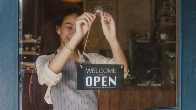https://www.freepik.com/free-photo/young-manager-girl-changing-sign-from-closed-open-sign-door-cafe-looking-outside-waiting-clients-after-lockdown_15114721.htm#query=entrepreneur&position=10&from_view=search