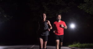 https://www.vecteezy.com/photo/10980487-runners-team-on-the-night-training