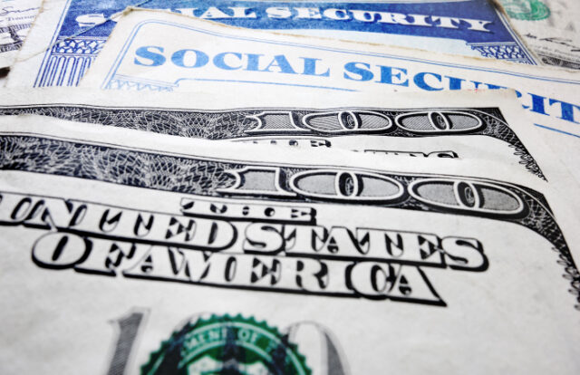 https://www.vecteezy.com/photo/829620-social-security-cards-and-money