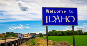 https://www.freepik.com/premium-photo/welcome-idaho-state-sign_30905116.htm#query=idaho&position=17&from_view=search&track=sph