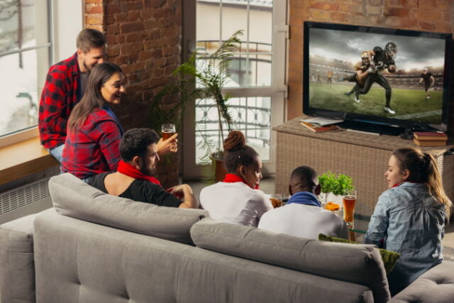 https://www.freepik.com/free-photo/excited-group-people-watching-american-football-sport-match-home_17248466.htm#query=group%20watching%20tv&position=1&from_view=search&track=sph