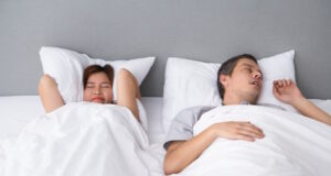 https://www.freepik.com/free-photo/angry-asian-woman-annoyed-with-husbands-snoring_1304230.htm#query=snoring&position=4&from_view=search&track=sph