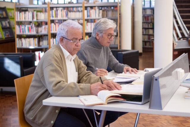 https://www.freepik.com/free-photo/side-view-aged-men-actively-studying-two-grey-haired-men-glasses-sitting-table-focused-making-notes-with-pens-preparing-their-computer-courses-education-adult-people-concept_24539072.htm#query=age%20wisdom&position=30&from_view=search&track=ais