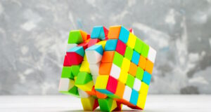 https://www.freepik.com/free-photo/colorful-toy-constructions-designed-shaped-white-desk-toy-plastic-construction-rubics-cube_10445301.htm#query=brain%20game&position=16&from_view=search&track=ais