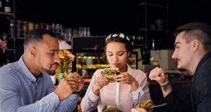 https://www.freepik.com/free-photo/black-american-couple-caucasian-hipster-male-eat-vegetarian-sandwiches-cafe_25865782.htm#query=people%20eating&position=26&from_view=search&track=ais