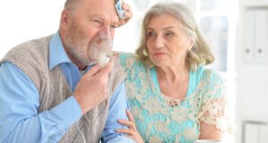 https://www.freepik.com/premium-photo/elderly-couple-with-pills_29025382.htm#query=senior%20inhaling%20menthol&position=22&from_view=search&track=ais