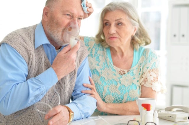 https://www.freepik.com/premium-photo/elderly-couple-with-pills_29025382.htm#query=senior%20inhaling%20menthol&position=22&from_view=search&track=ais