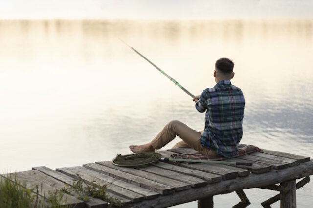 https://www.freepik.com/free-photo/man-fishing-by-himself-full-shot_15276216.htm#query=fisherman&position=49&from_view=search&track=sph