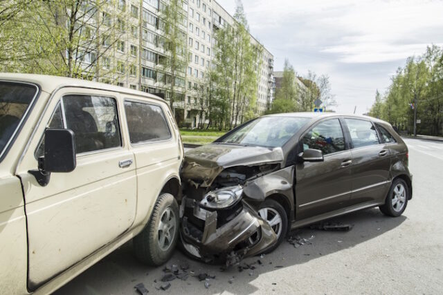 https://www.freepik.com/premium-photo/accident-two-cars-street-early-spring-morning_21204294.htm#page=2&query=accident%20settlement&position=5&from_view=search&track=ais