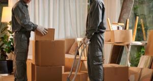 https://www.freepik.com/premium-photo/movers-putting-boxes-boving-cart_34930669.htm#query=moving&position=22&from_view=search&track=sph