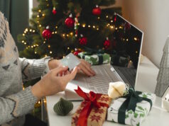 https://www.vecteezy.com/photo/15590502-female-hand-holding-card-and-using-laptop-for-christmas-online-shopping-holiday-online-shopping-concept-winter-holidays-sales-black-friday