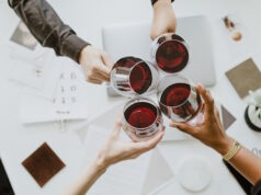 https://www.freepik.com/premium-photo/colleagues-toasting-wine-glasses-work_20404903.htm#fromView=image_search_similar&page=1&position=11&uuid=acde5e99-4657-42e3-b2e2-406b720f93a0