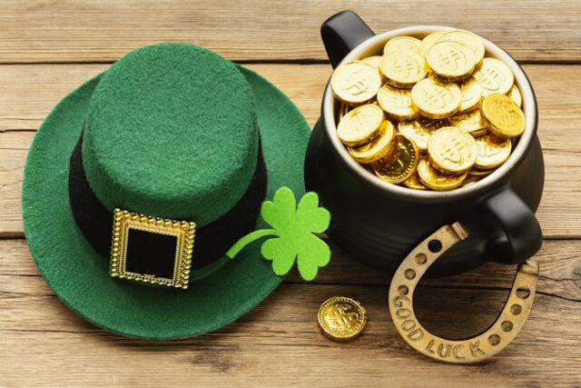 https://www.freepik.com/free-photo/st-patrick-items-wooden-table_12709091.htm#fromView=search&page=1&position=48&uuid=cbd72c67-1b5d-4e38-b512-176e930f95f1